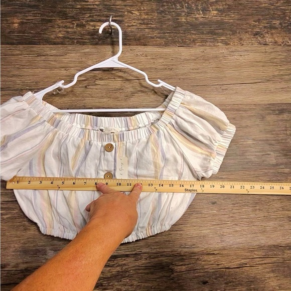Olive & Grey Chic Beige Button-Up Crop Top - Picture 5 of 6